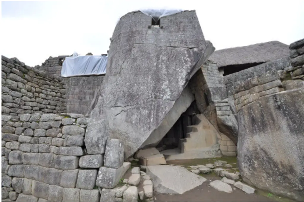 royal tomb of machu picchu